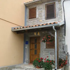 Apartman Antonia & Arian, Roc