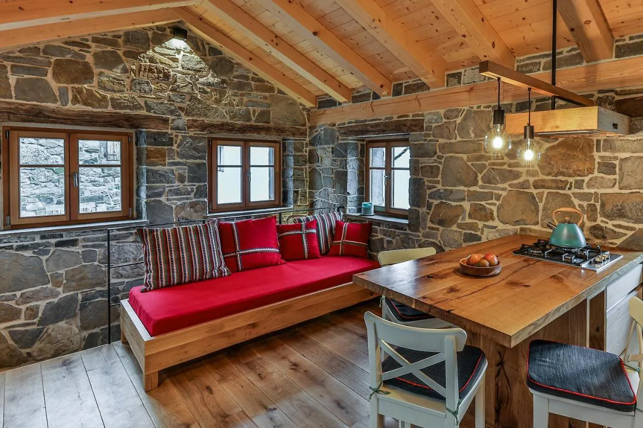 Mountain Lodge Istria, Stone Lodge I Roc
