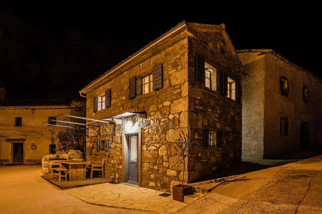 Holiday home Mountain Lodge Istria, Stone Lodge I Roc